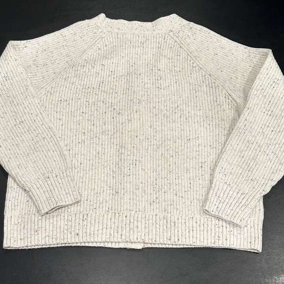 Old Navy Women's Cream Button-Up Cardigan - Picture 7 of 7